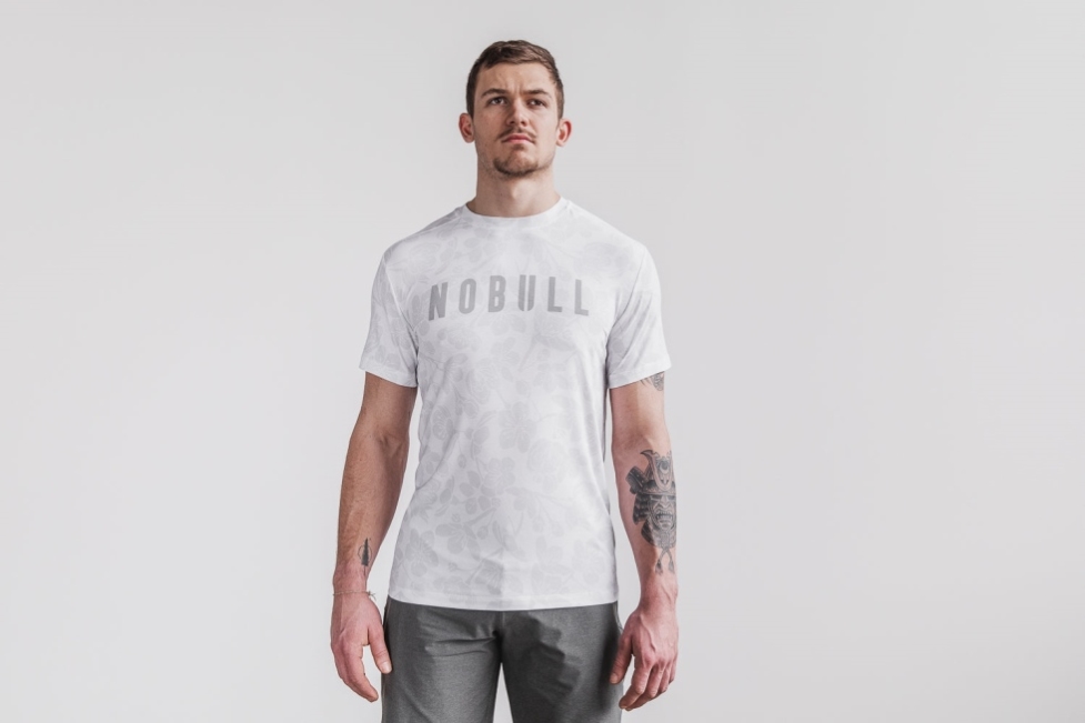 nobulle383a1e383b3e382bate382b7e383a3e38384efbc88e6a19cefbc89e799bd.jpg NobullメンズTシャツ(桜)白 - 画像 (1)