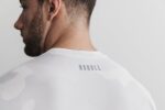 Nobull メンズ クロスフィット Tシャツ (カモ) ホワイト - 画像 (2)