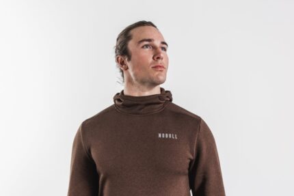 Nobull メンズ パフォーマンス プルオーバー パーカー モカ