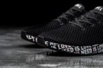 Nobull メンズ メッシュ ランナー All You Need Is Love Black - 画像 (3)