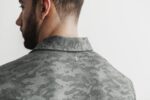 Nobull メンズ ライトウェイト テクスチャード ポロ (カモ) ブラック - 画像 (3)
