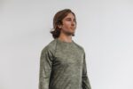 Nobull メンズ ライトウェイト テクスチャード ロングスリーブ Tシャツ (カモ) アーミー - 画像 (2)