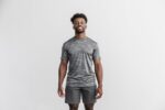Nobull メンズ ライトウェイト テクスチャード Tシャツ (カモ) ブラック