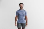 Nobull メンズ ライトウェイト テクスチャード Tシャツ (迷彩) ネイビー - 画像 (3)
