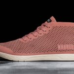 Nobull レディース スエード ミッド トレーナー ローズ