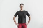 Nobull レディース ヘビーウェイト ポケット ボクシー Tシャツ ブラック