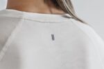 Nobull レディース ライトウェイト テクスチャード ロングスリーブ Tシャツ (迷彩) ホワイト - 画像 (3)