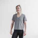 Nobull レディース ライトウェイト Vネック Tシャツ ダーク