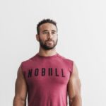 NobullメンズノースリーブTシャツ（クラシックカラー）ワイン