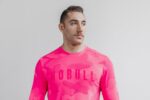 NobullメンズロングスリーブTシャツ（ネオンカモ）ピンク