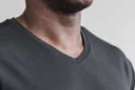 Nobullメンズ軽量VネックTシャツブラック - 画像 (2)