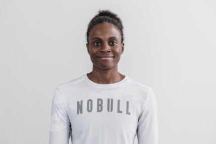 NobullレディースロングスリーブTシャツ（迷彩）ホワイト